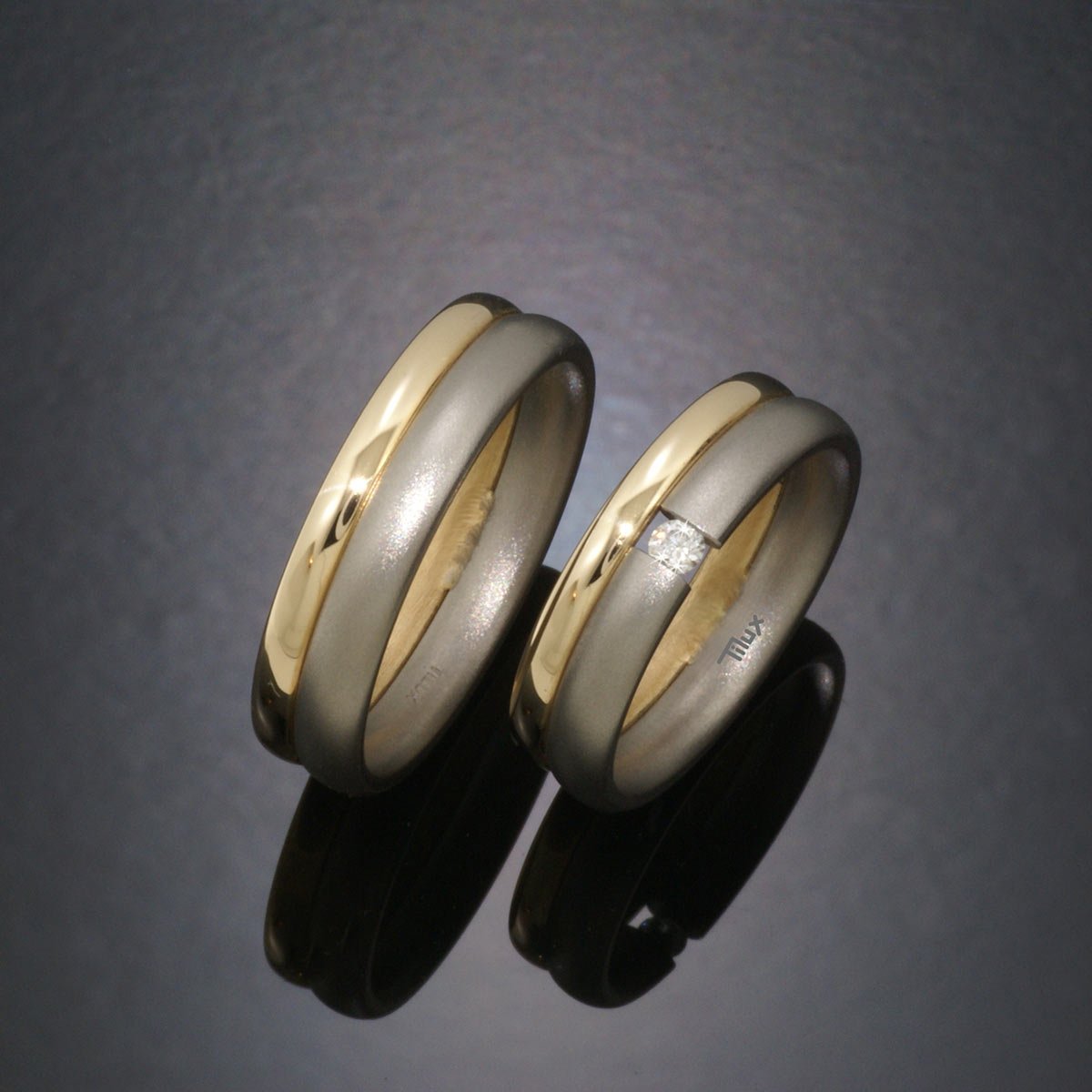 tilux_titan_blank_børstet_boerstet_mat_herrering_damering_vielsesring_forlovelsesring_sten_brilliant_diamant_titanium_guld_14_karat_t2017