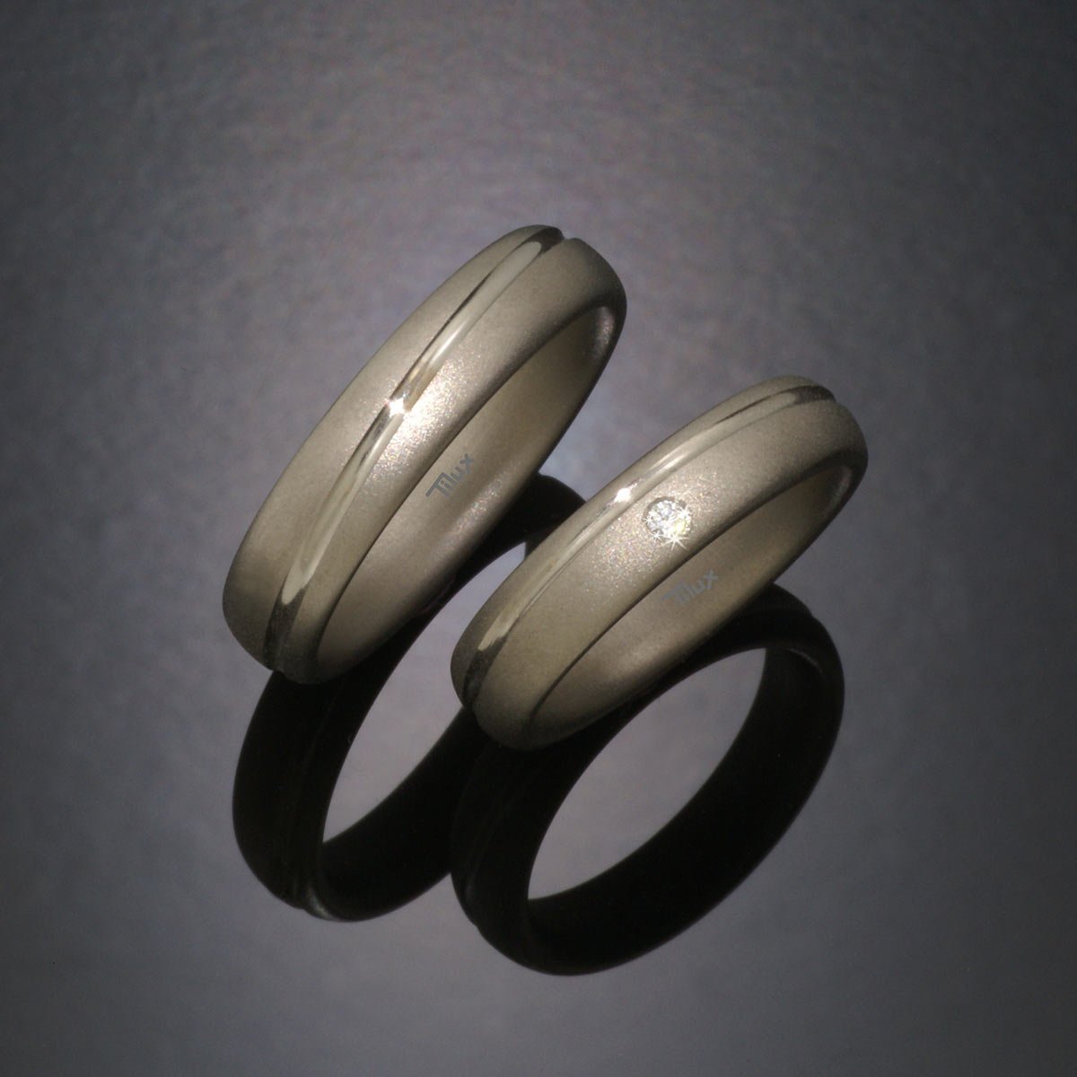 tiluxtitan_mat_damering_vielsesringe_forlovelsesringe_tilux_sten_brilliant_diamant_titanium_titan_bt1060